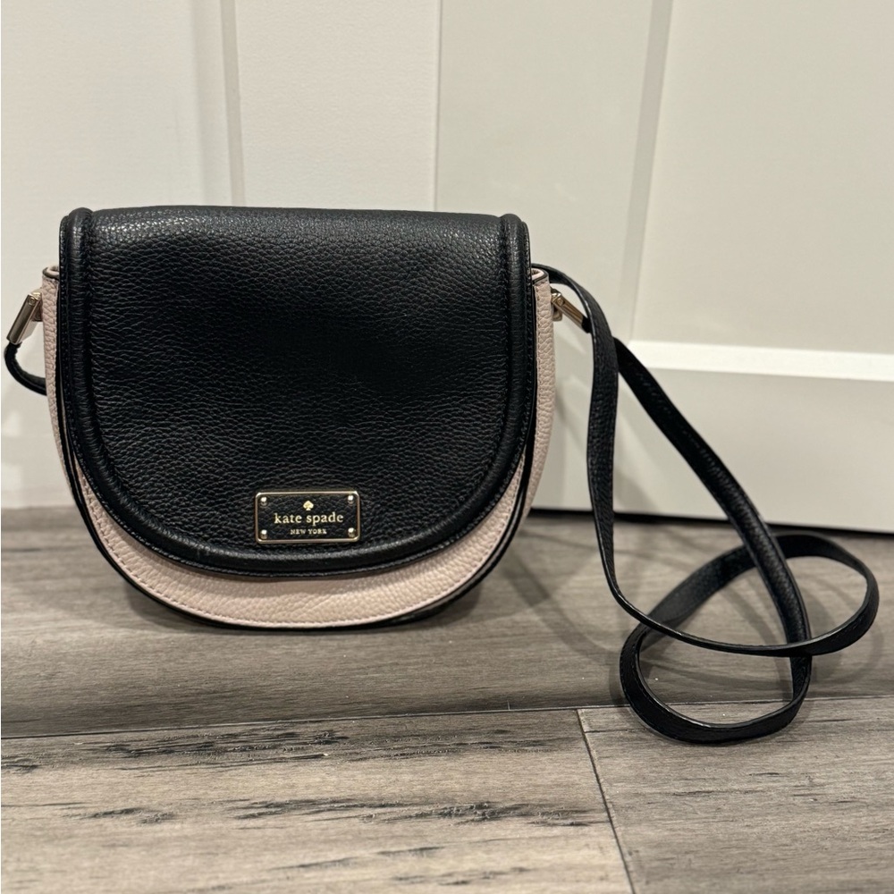 Kate Spade Black and Pink Crossbody Bag - Pre-Owned